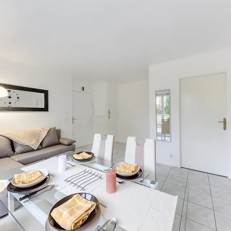 Apartment F2 De Montreuil *
